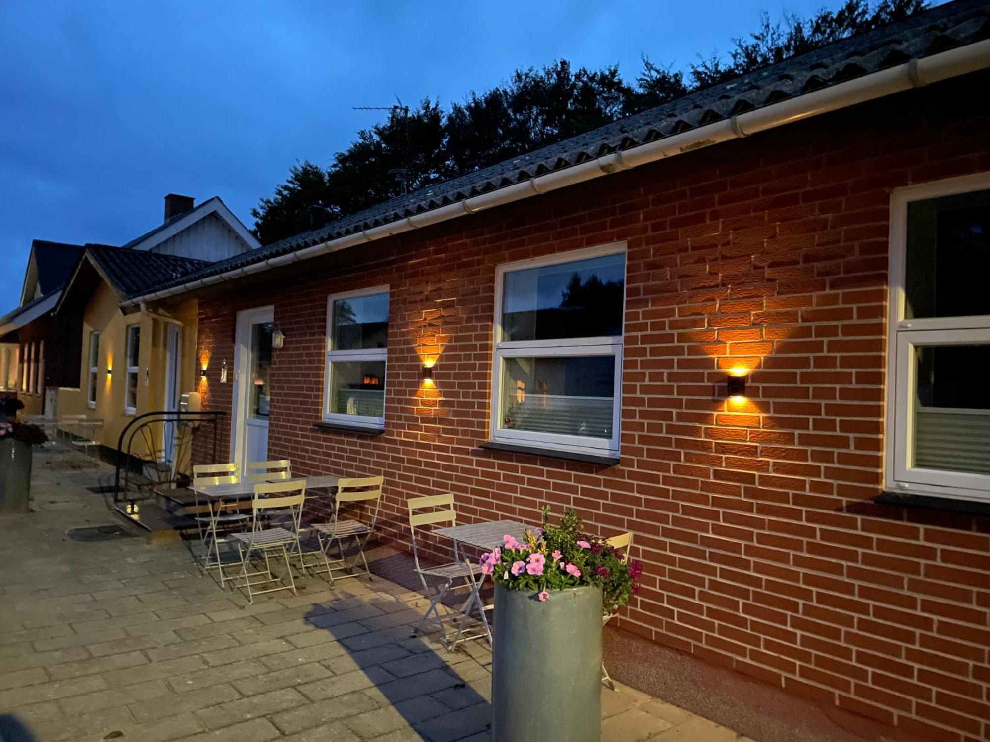 Stay In Brons Skaerbaek Luaran gambar
